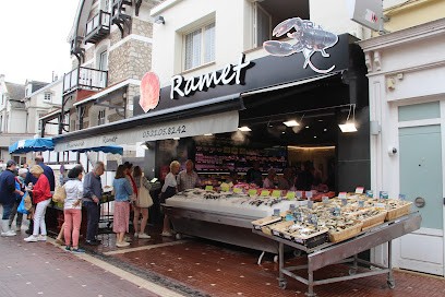 Poissonnerie RAMET Principale (rue Saint Amand, à coté de la poste), Mareyeur et Vendeur de Fruits de Mer au Touquet-Paris-Plage